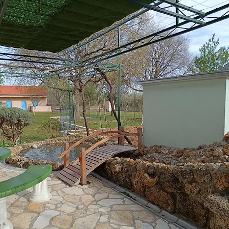 Kuca Za Odmor Desa *