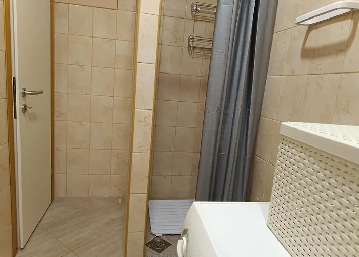 Kuca Za Odmor Desa Vakantiehuis Vrbnik (Sibenik-Knin)