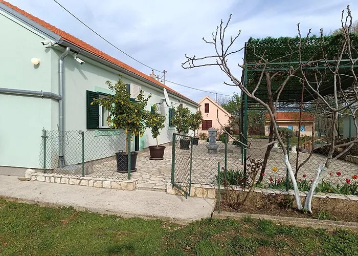 Kuca Za Odmor Desa Vakantiehuis *