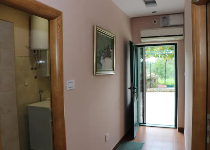 Vakantiehuis Kuca Za Odmor Desa Vrbnik (Sibenik-Knin)