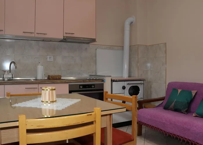 Kuca Za Odmor Desa * Vrbnik (Sibenik-Knin)