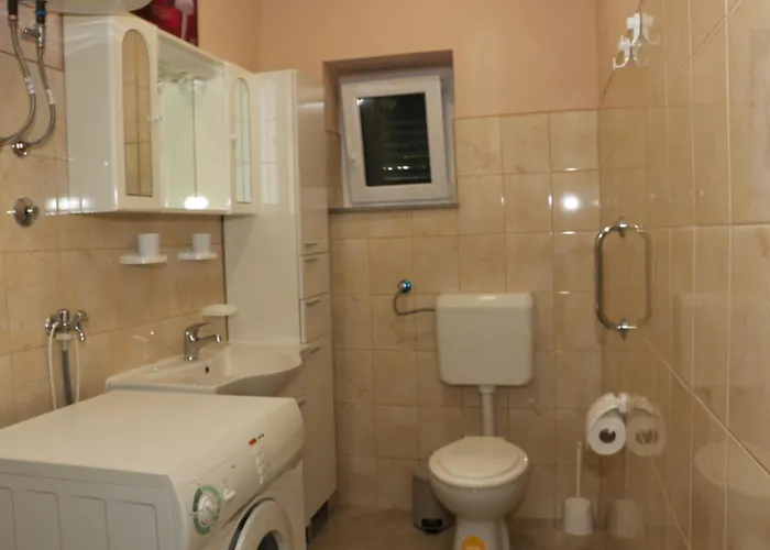 Kuca Za Odmor Desa * Vrbnik (Sibenik-Knin)